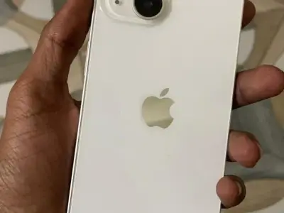 Apple iPhone 14 White in Tip Top Condition Apple iPhone 14 White in Tip Top Condition