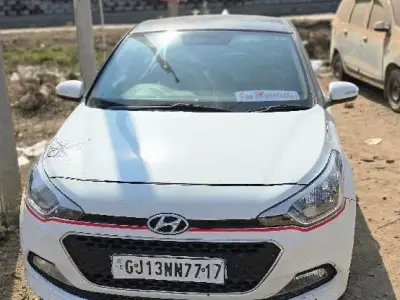 Hyundai i20 2014 Top Model Car Hyundai i20 2014 Top Model Car