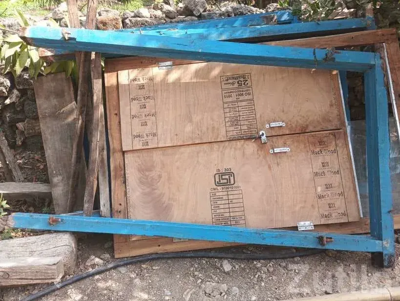 Wooden Doors and Windows Set of 4 - Home Repair - Veraval - Image 5