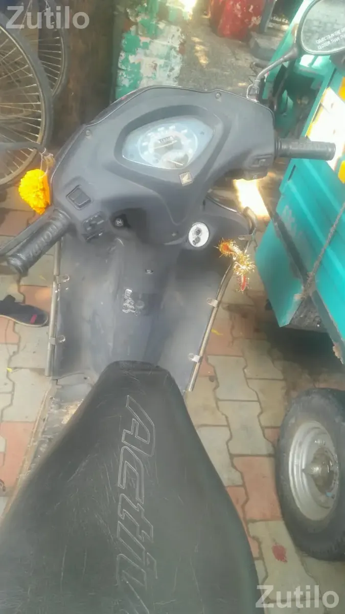Activa het 2014 model 1st owner - બાઇક્સ - અમદાવાદ શહેર - Image 5