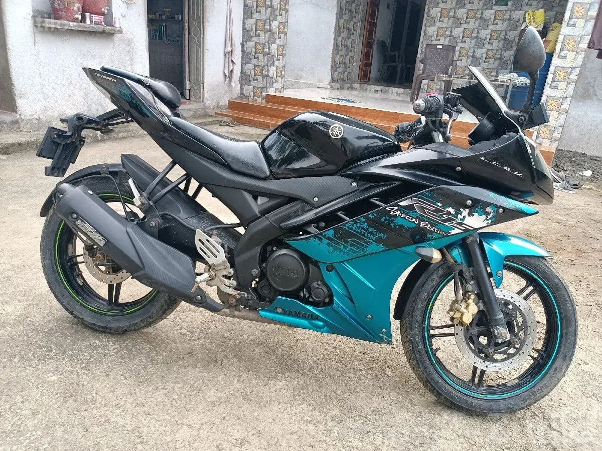 2018 Yamaha R15 Sports Bike for Sale - Bikes - Kodinar - Image 2