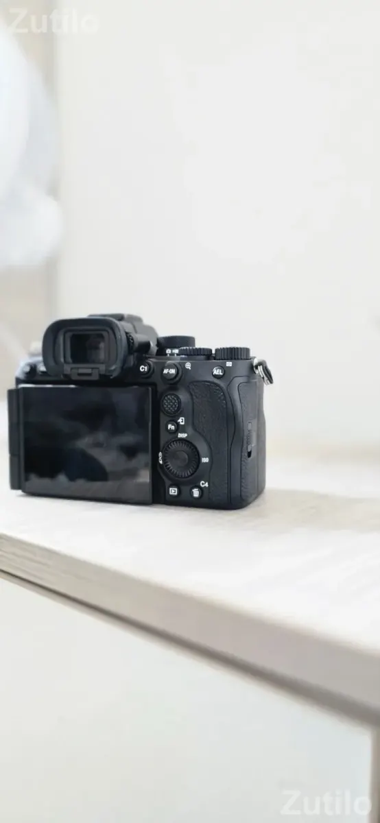 Sony camara kit ( Sony a7R V, SONY 24-70 MM GII, Sony 240GB CFexpress 4.0 Type A TOUGH Memory Card, DJI RS4 MINI, &  PGYTECH OneMo Lite Backpack 22L) - કૅમેરા - સુરત શહેર - Image 2