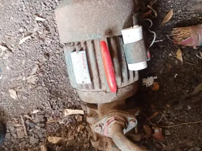 Used Water Pump Motor with Pipe Fittings Used Water Pump Motor with Pipe Fittings