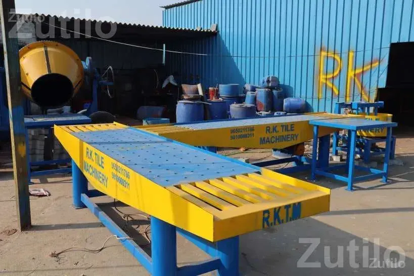 Paver Block Machinery Set with Vibration Tables - મશીનરી - બોટાદ - Image 3