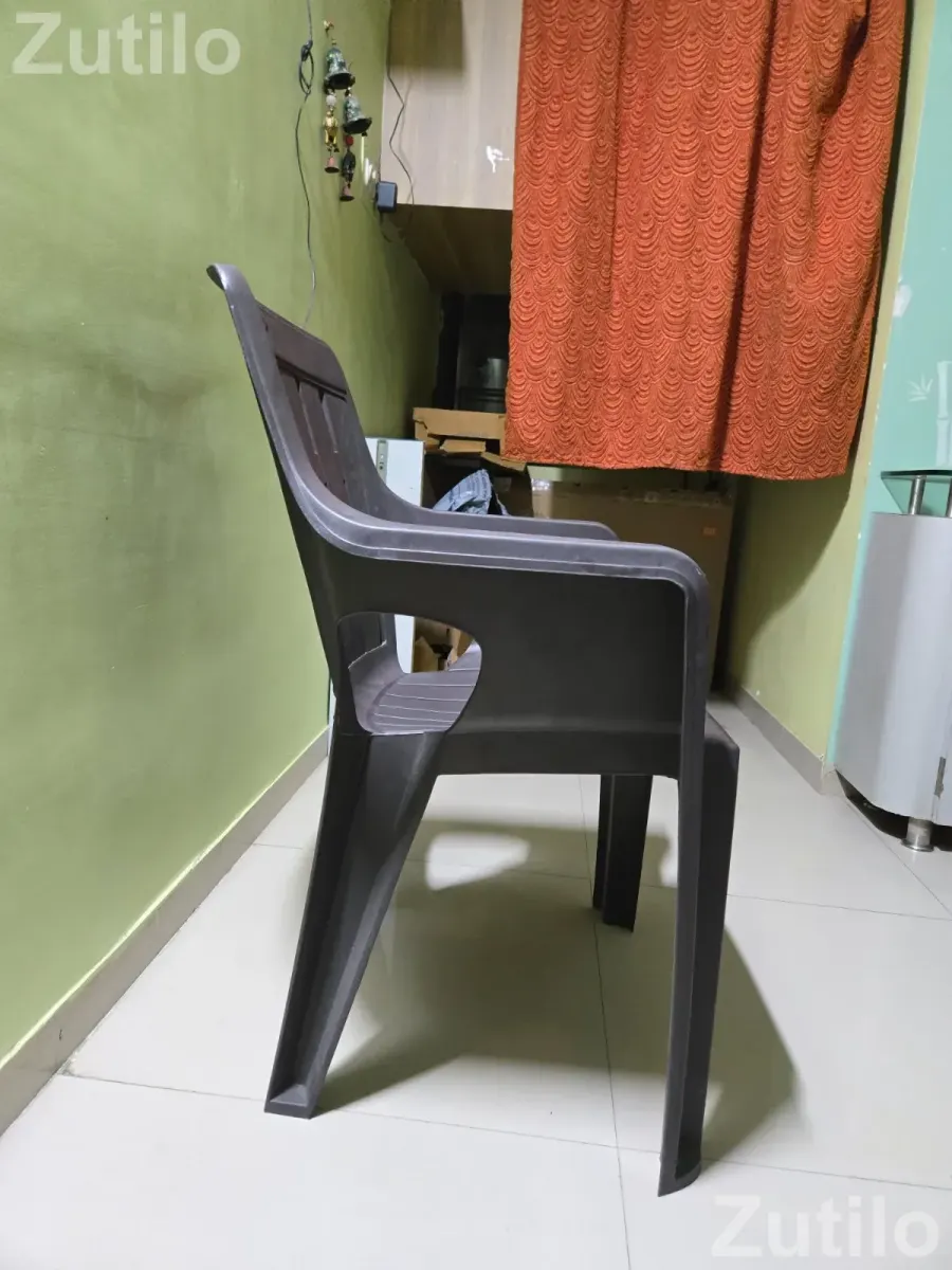 Desk with pair of chair - ડેસ્ક, ઓફિસ અને કોમર્શિયલ ફર્નિચર - અમદાવાદ શહેર - Image 5