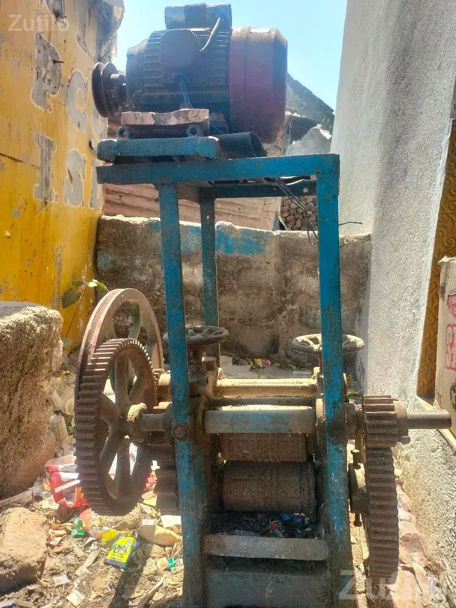 Used Electric Ice Crushing Machine Set - Machinery - Dhrol - Image 2