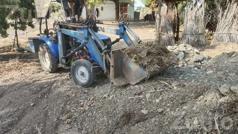 Mini Loader Tractor with Front Bucket - Construction Vehicles - Lathi - Image 4