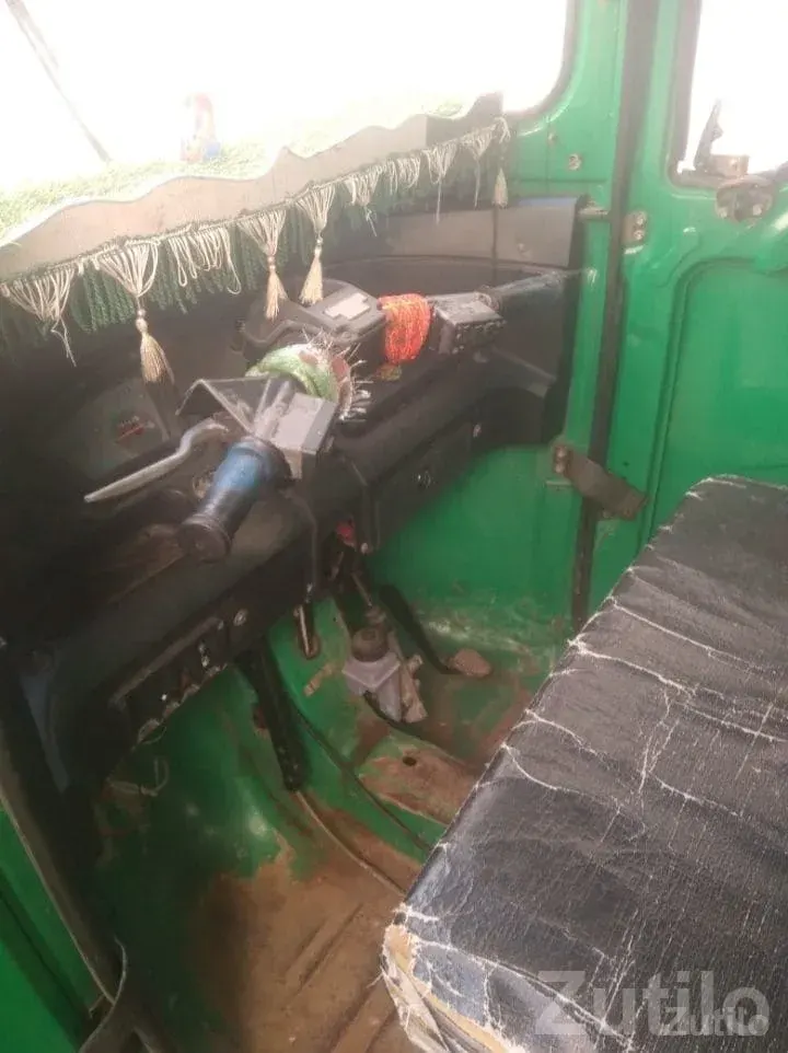 Bajaj Maxima Auto Rickshaw 2019 CNG Petrol - ઓટો રિક્ષા - બોટાદ - Image 2