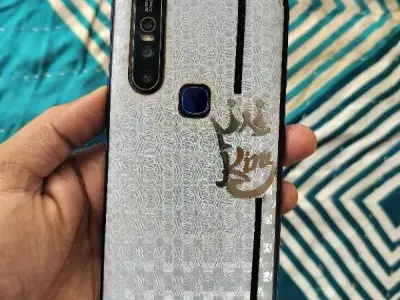 મોબાઈલ વેચવાનો છે મોબાઈલ વેચવાનો છે