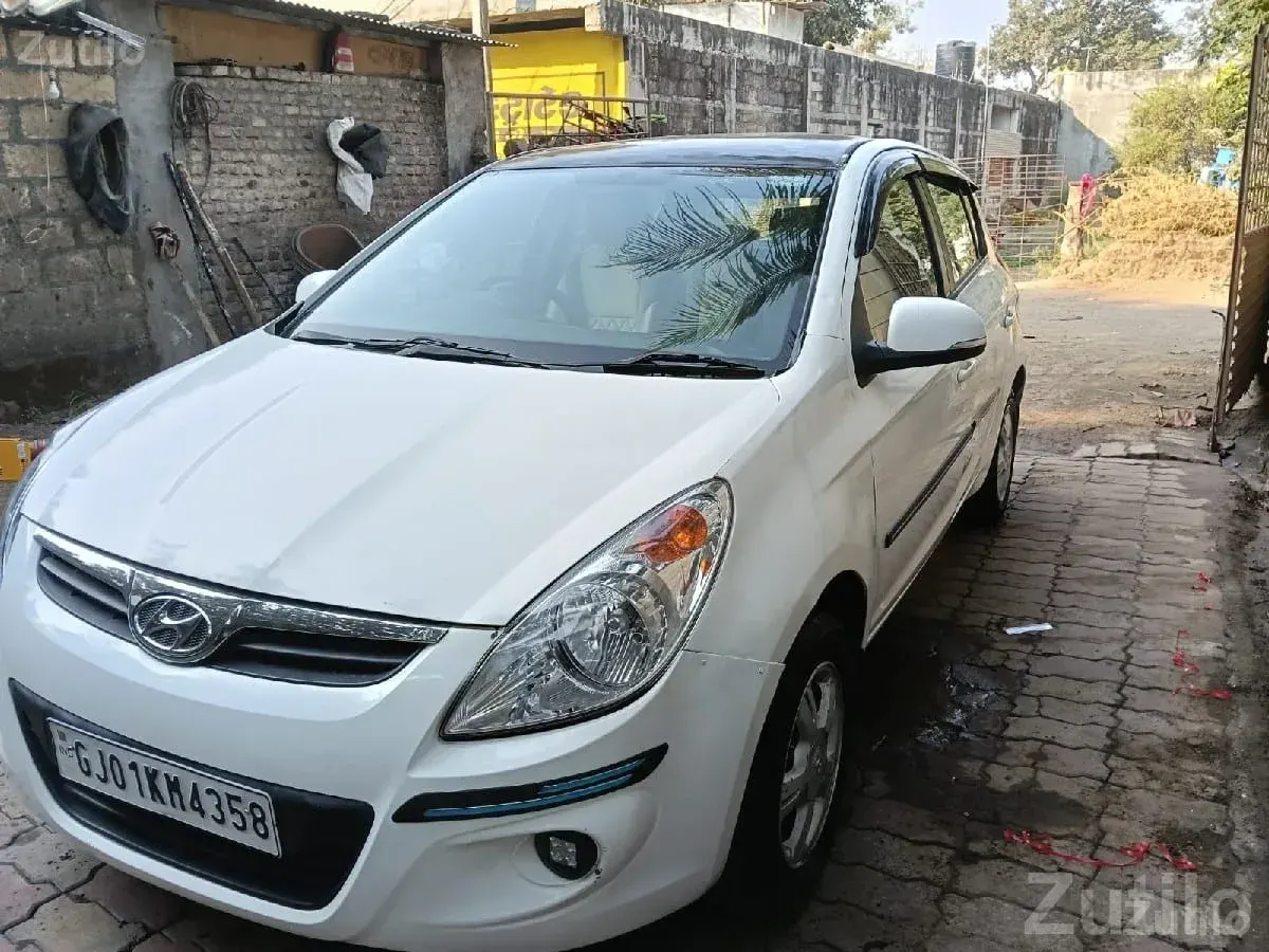 Hyundai i20 Asta CNG 2011 for Sale - Cars - Bagasara - Image 2
