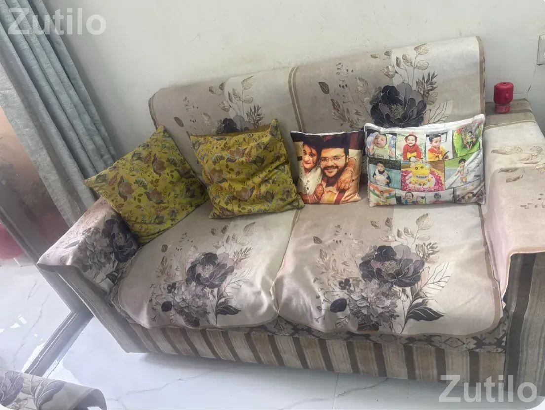 5seater sofa with cushions (without cover) - સોફા સેટ અને કાઉચ - અમદાવાદ શહેર - Image 2