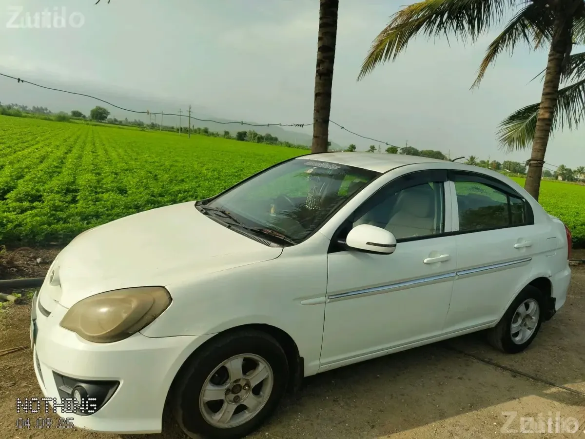 Hyundai Verna 2011 with Insurance and 2 Keys - Cars - Bhanvad - Image 4