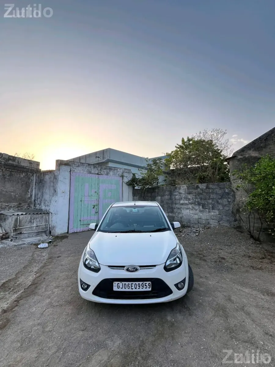 Ford Figo Titanium Diesel White Car - Cars - Amreli City - Image 5