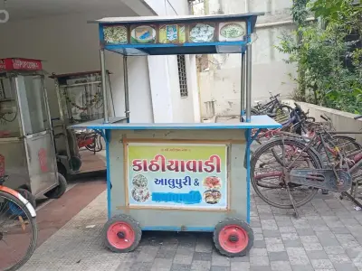 Snack Food Lari Street Vending Cart