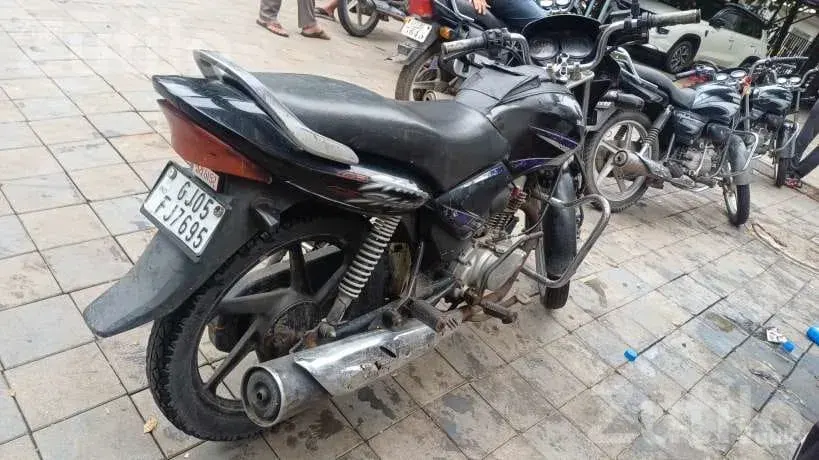 Honda Shine 2009 Black Commuter Bike - બાઇક્સ - સુરત શહેર - Image 2