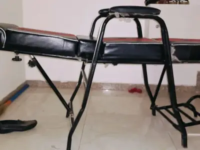 Salon Chair 2 Year Old Black Reclining Chair Salon Chair 2 Year Old Black Reclining Chair