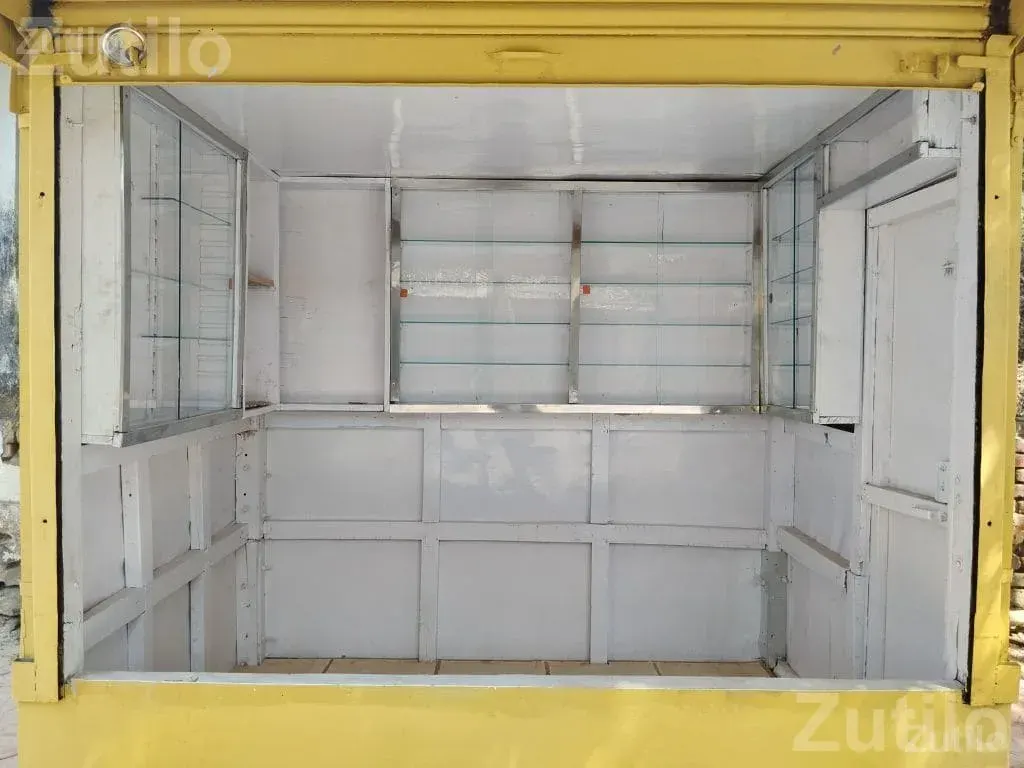 7.5 x 5 Cabin Kiosk with Furniture - Shops - Gondal - Image 5