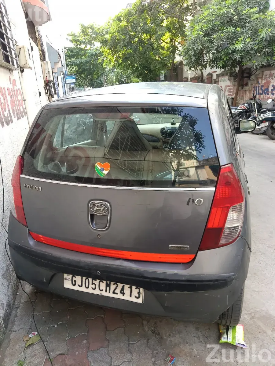 Hyundai i10 Magna - કાર - સુરત શહેર - Image 2