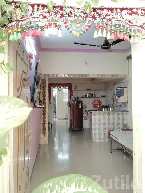Semi Furnished 1BHK House for Sale 55 Var - ઘર વેચાણ માટે - રાજકોટ શહેર - Image 4