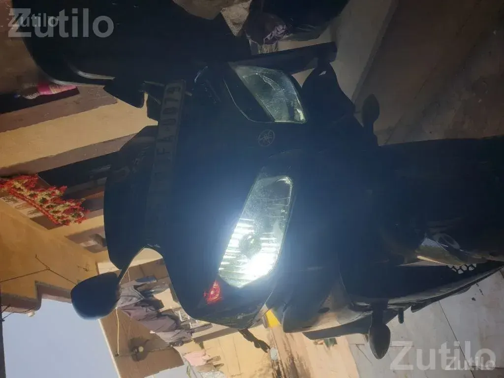 Yamaha R15 V2 2012 Model Bike - બાઇક્સ - પોરબંદર - Image 3