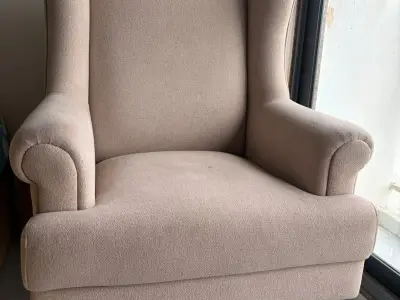 Big Chair Urgent sale Big Chair Urgent sale
