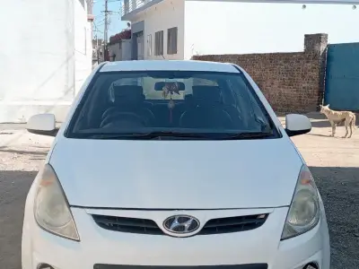 i20 વેચવાની છે i20 વેચવાની છે