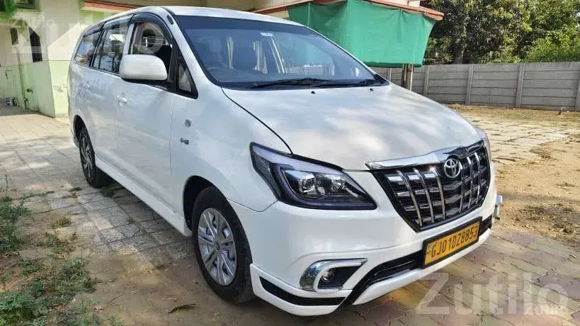 2016 Toyota Innova Diesel 1 Lakh km - Cars - Anand City - Image 3