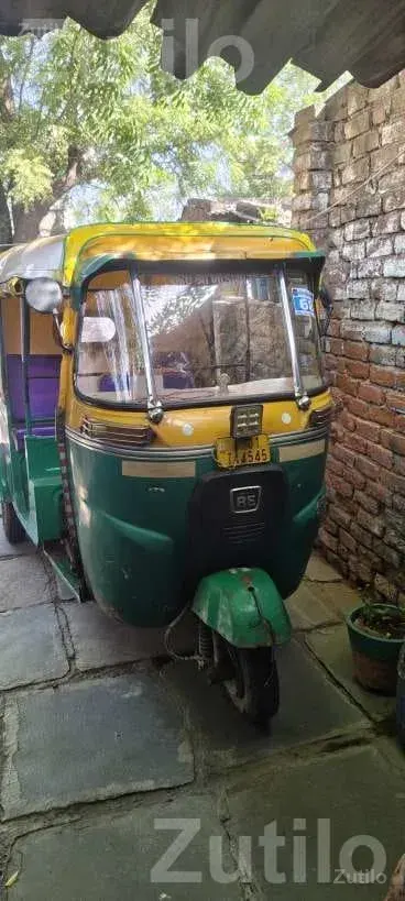 2016 CNG Auto Rickshaw 2 Stroke - Auto Rickshaws - Daskroi - Image 4