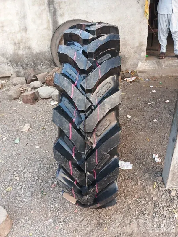 Remoulded Tyres for Tractor JCB Truck and Loader - Auto Parts - Khambhalia - Image 3