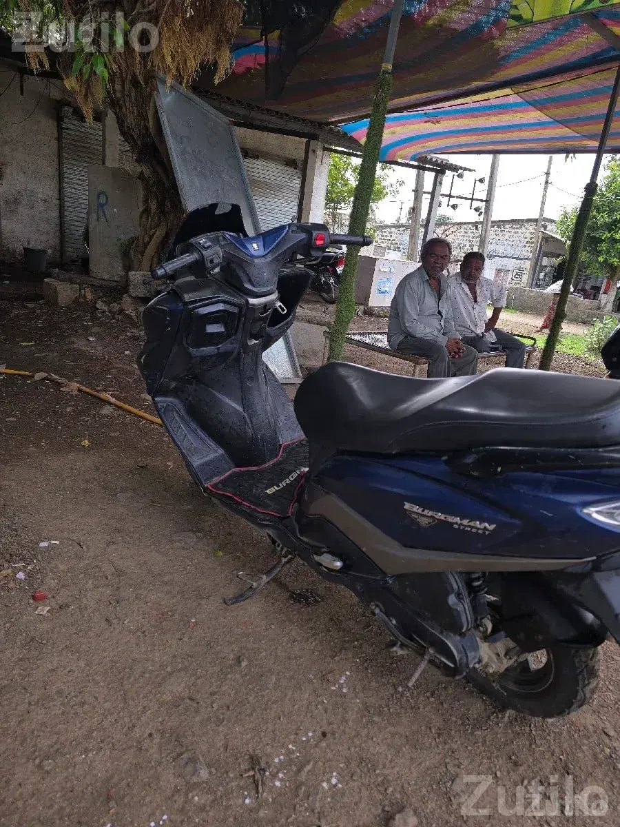 Suzuki Scooter 2021 Model Two Wheeler - બાઇક્સ - જુનાગઢ - Image 2