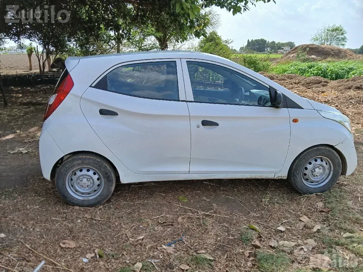 Hyundai Eon 2017 Petrol, 75,000 km - Cars - Modhvada - Image 3