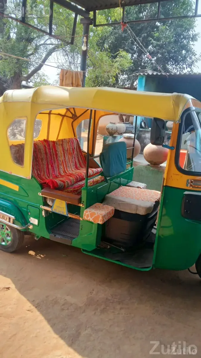 2024 Bajaj Auto Rickshaw One Owner 12000 km - Auto Rickshaws - Deesa - Image 2