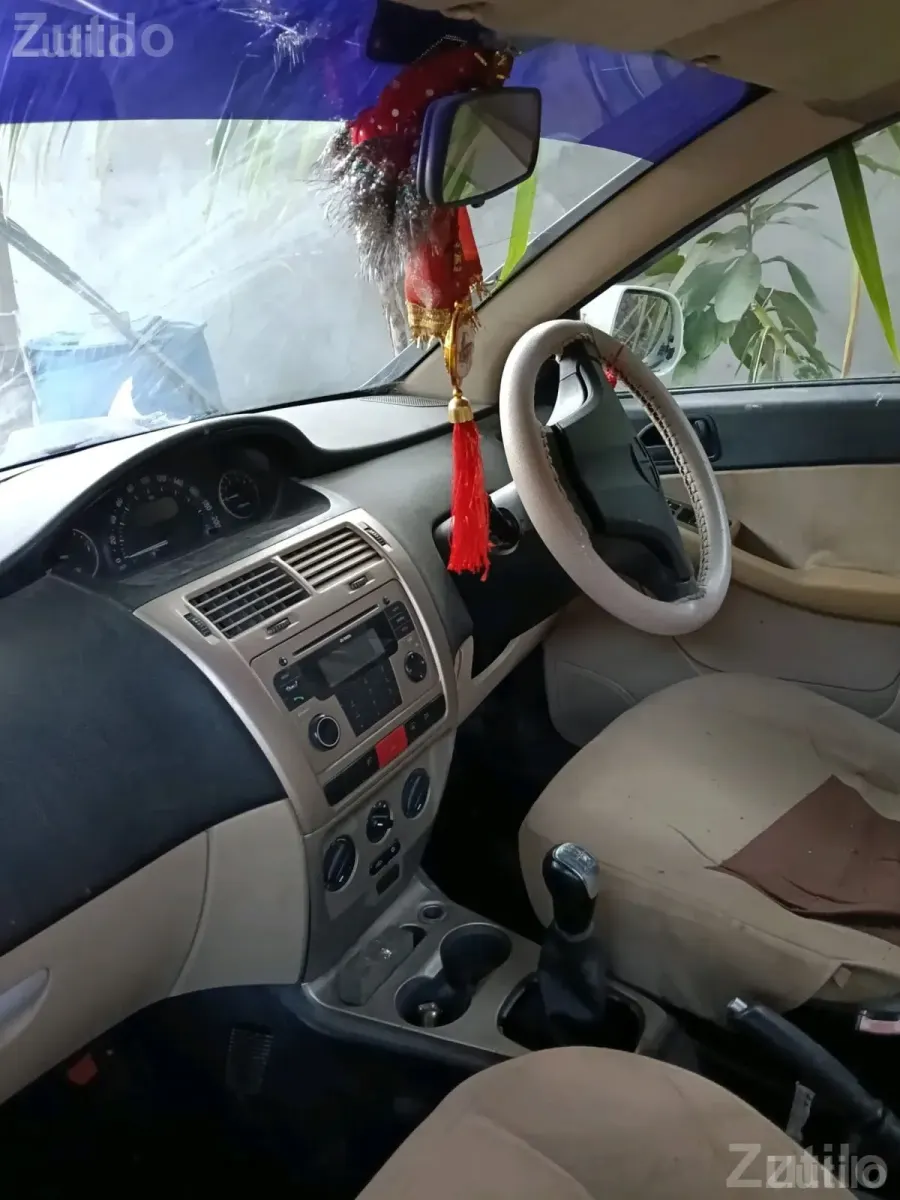 2011 Tata Indica Vista Aura Quadrajet Diesel - કાર - ધંધુકા - Image 2