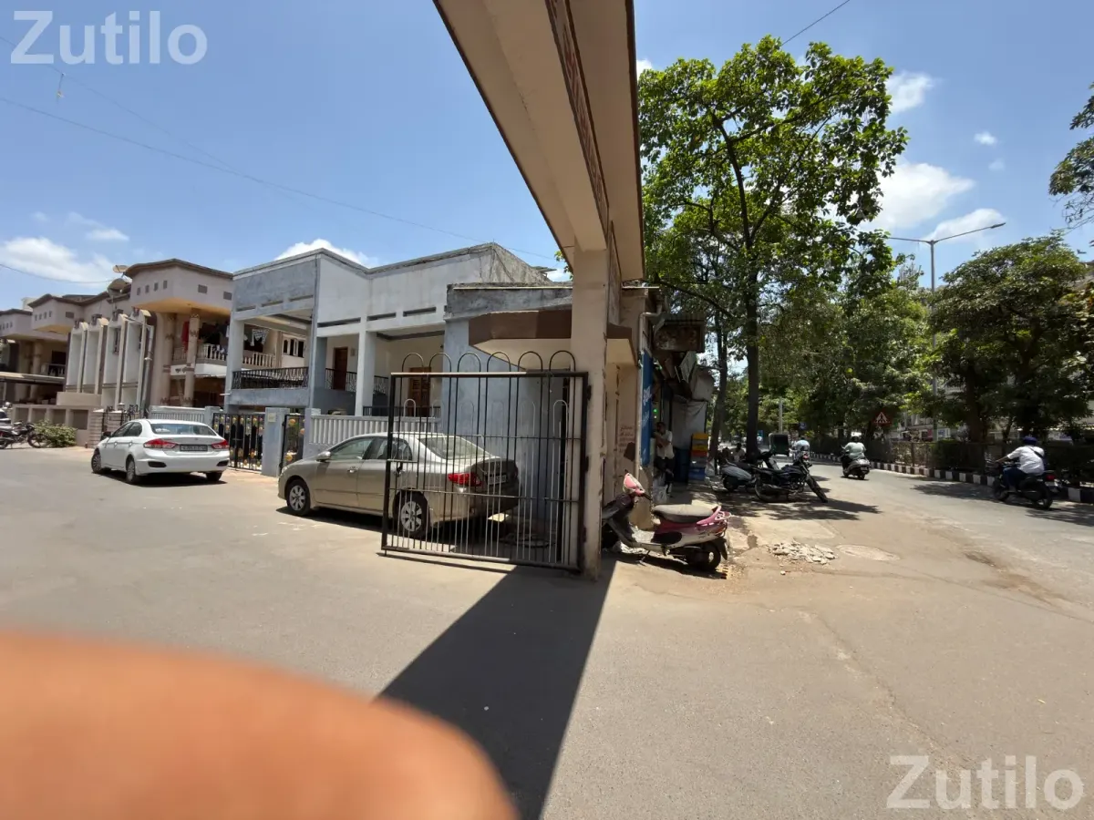 House for Sale with 3 Shop Dukan - ઘર વેચાણ માટે - છોર્યાસી - Image 2