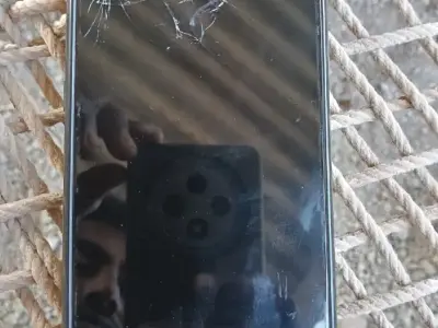 ફોન વેચવાનો છે ફોન વેચવાનો છે