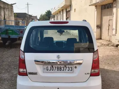 Maruti Suzuki WagonR LXI - White Hatchback Maruti Suzuki WagonR LXI - White Hatchback