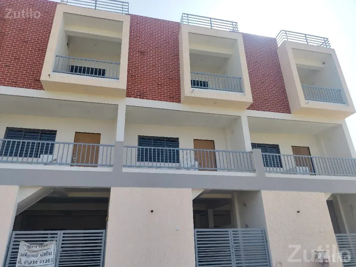 4 BHK Ready House for Sale in Junagadh - ઘર વેચાણ માટે - બાંટવા - Image 2