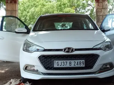 i20 ghadi ekchej karvi che i20 ghadi ekchej karvi che