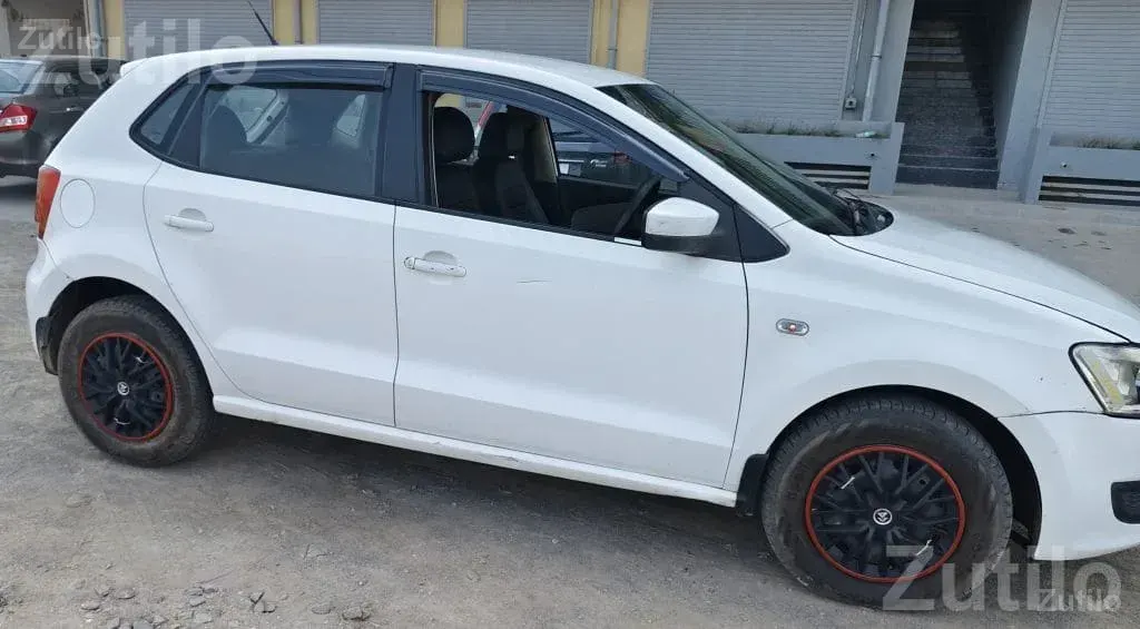 Volkswagen Polo 1.2 Diesel 2012 - Cars - Jamjodhpur - Image 4