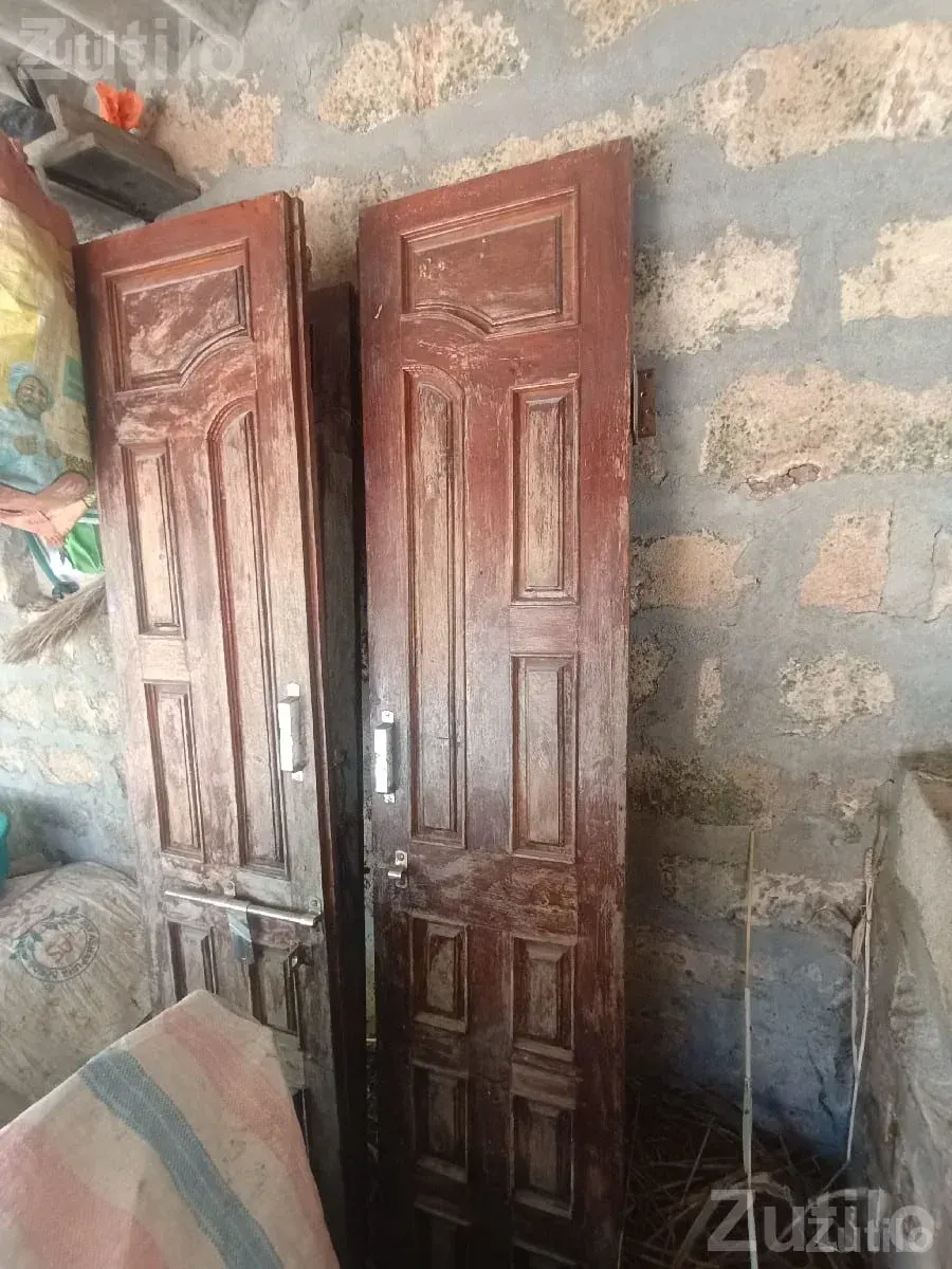 Used Wooden Doors Set of 2 - Tools & Hardware - Modhvada - Image 2