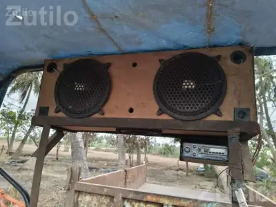 Tractor Sound System with Speakers and Subwoofer Tractor Sound System with Speakers and Subwoofer