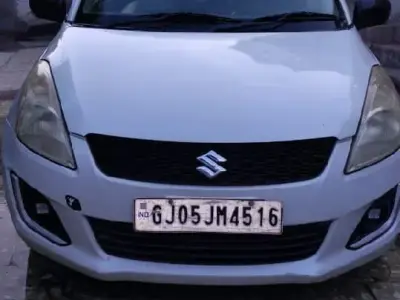 કાર વેચવાની છે કાર વેચવાની છે