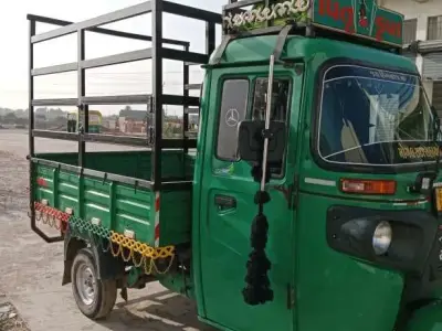 2021 Loading Auto Rickshaw with Passing 2021 Loading Auto Rickshaw with Passing