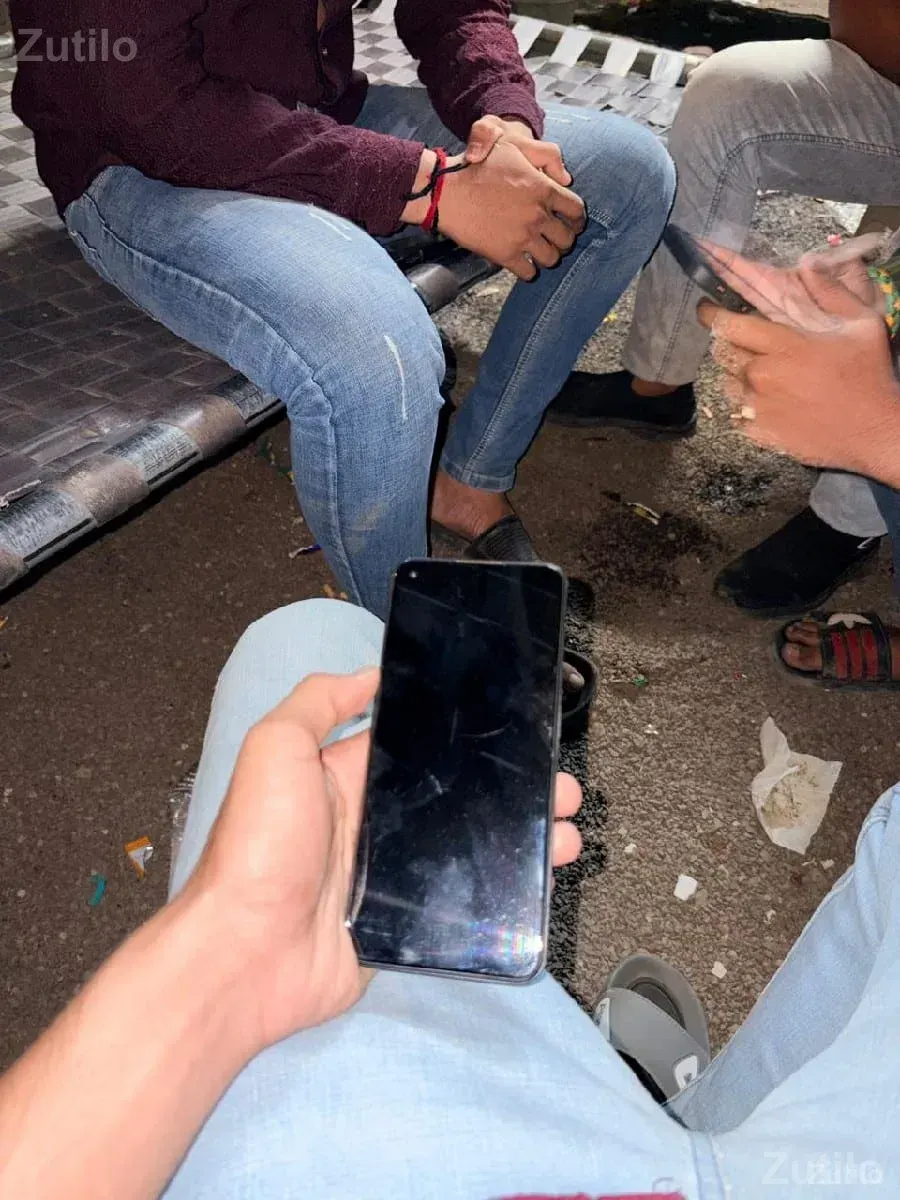 one plus - મોબાઇલ ફોન - કેશોદ - Image 3