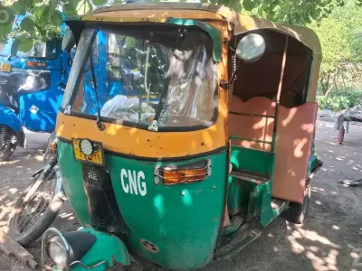 Bajaj 2 Stroke Auto Rickshaw 2011 Bajaj 2 Stroke Auto Rickshaw 2011