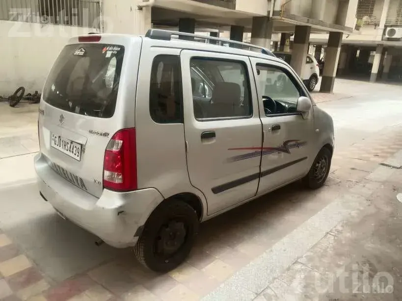 2009 Maruti Suzuki Car with Power Steering - કાર - અમદાવાદ શહેર - Image 3