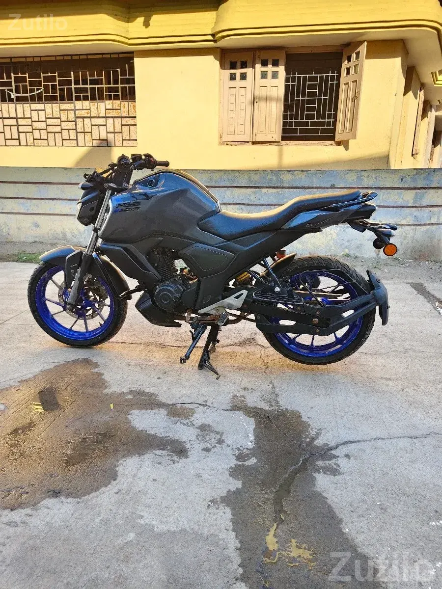 Yamaha FZ 2023 Used Bike for Sale - બાઇક્સ - કોડીનાર - Image 2