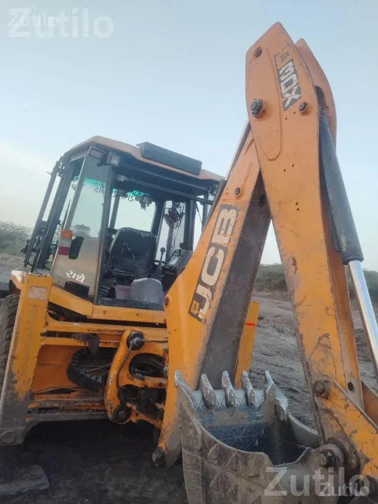2022 JCB Backhoe Loader One Owner Gujarat - Construction Vehicles - Gariadhar - Image 4