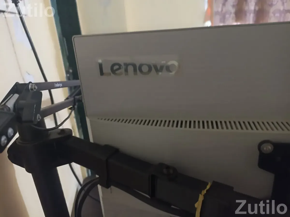 Moniter, best condition - Laptops & Computers - Surat City - Image 3