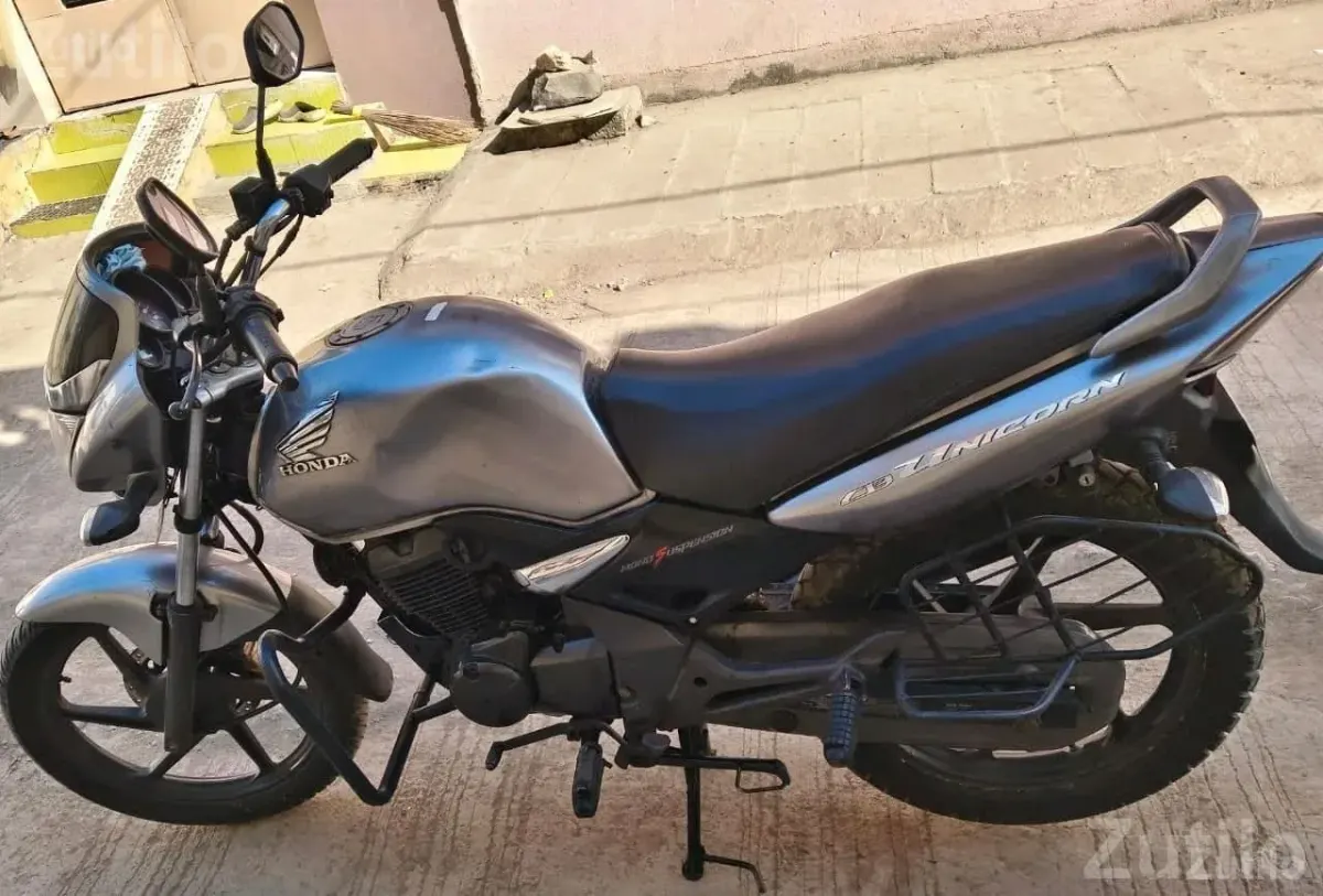 Honda CB Unicorn Bike in Good Condition - બાઇક્સ - ગાંધીનગર શહેર - Image 2